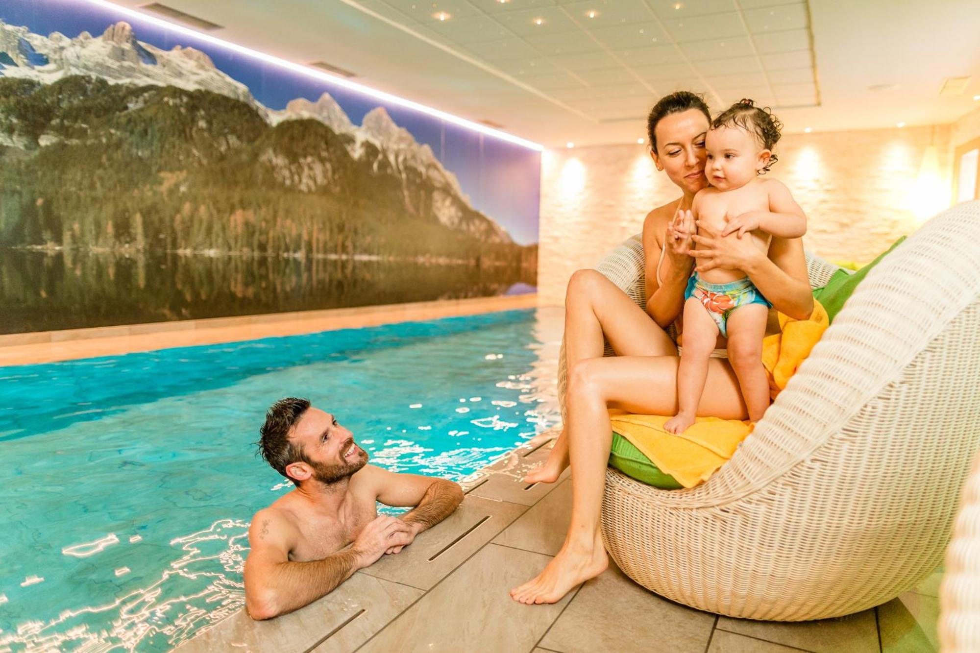 Family Hotel Serena Andalo Kültér fotó