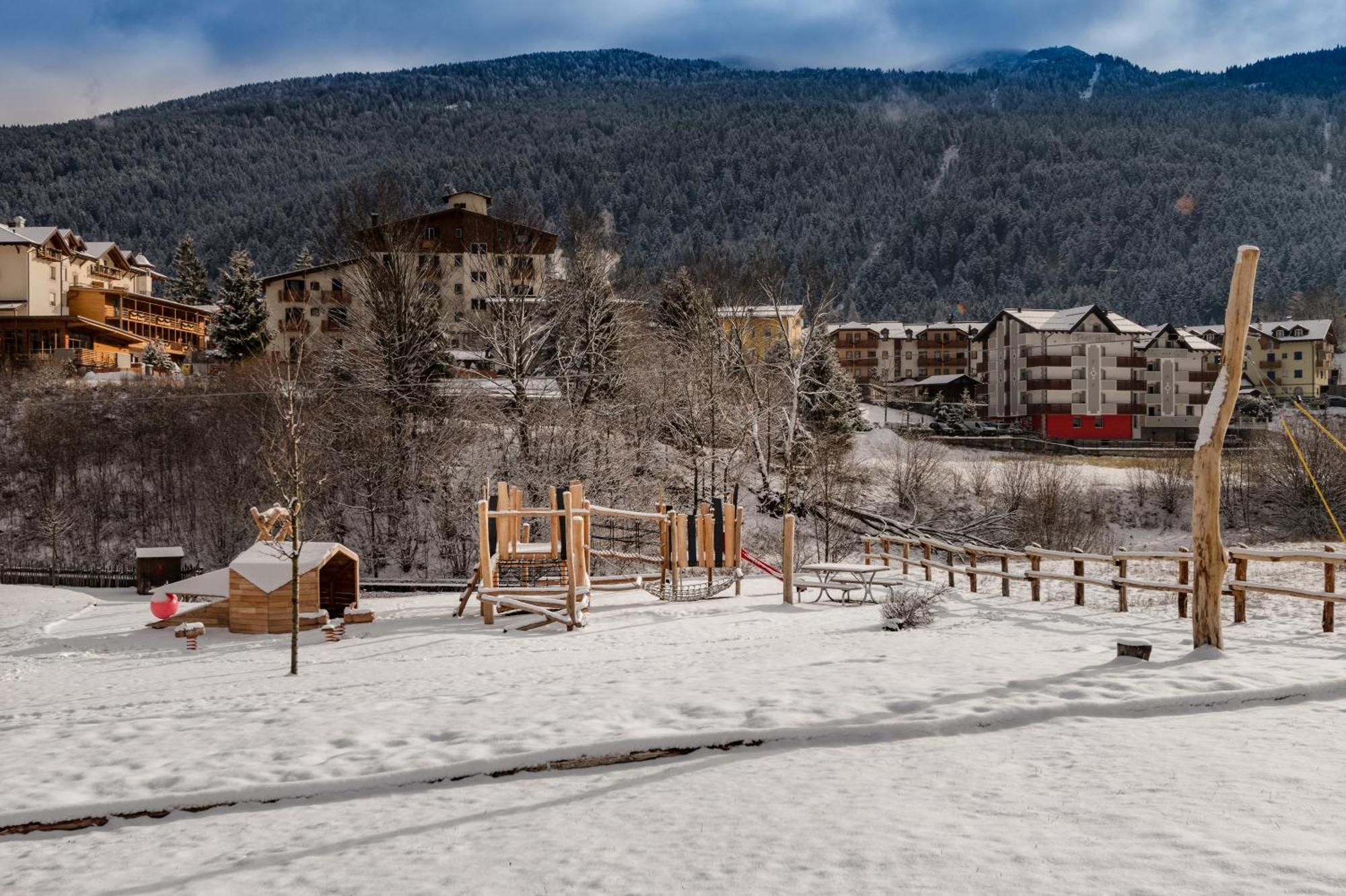 Family Hotel Serena Andalo Kültér fotó